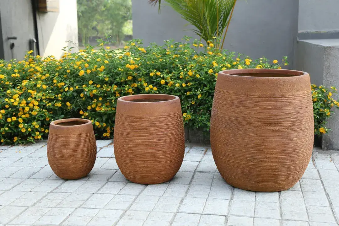 https://justpots.com/pages/texas-wholesale-planters-pots 